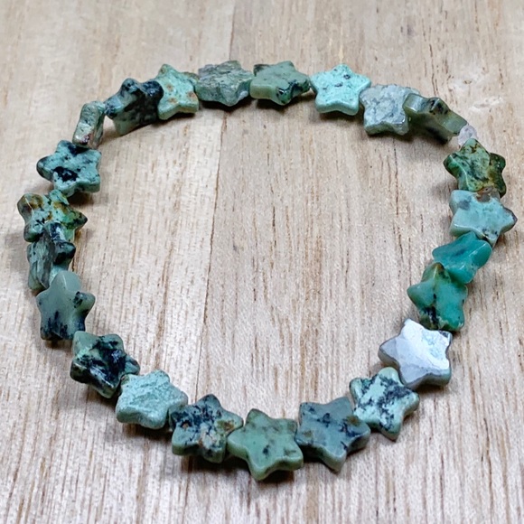 8mm Star-cut Turquoise Chakra Bracelet - Picture 6 of 9